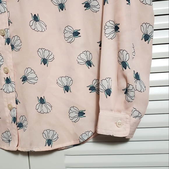 Loft Womans Peach Floral Blouse - Picture 4 of 8
